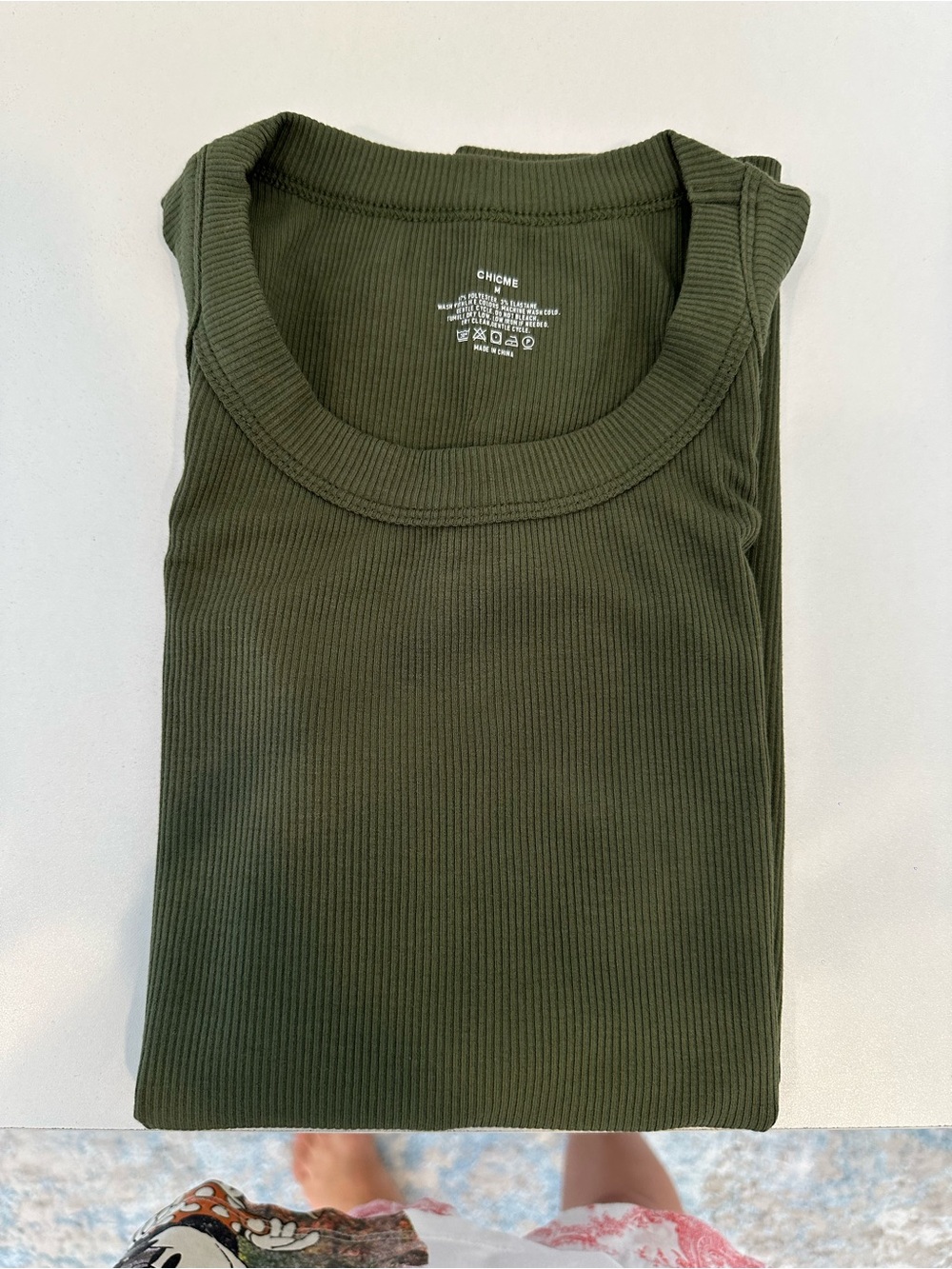 chic Ribbed Tank Top - Olive Green - Picture 7 of 7